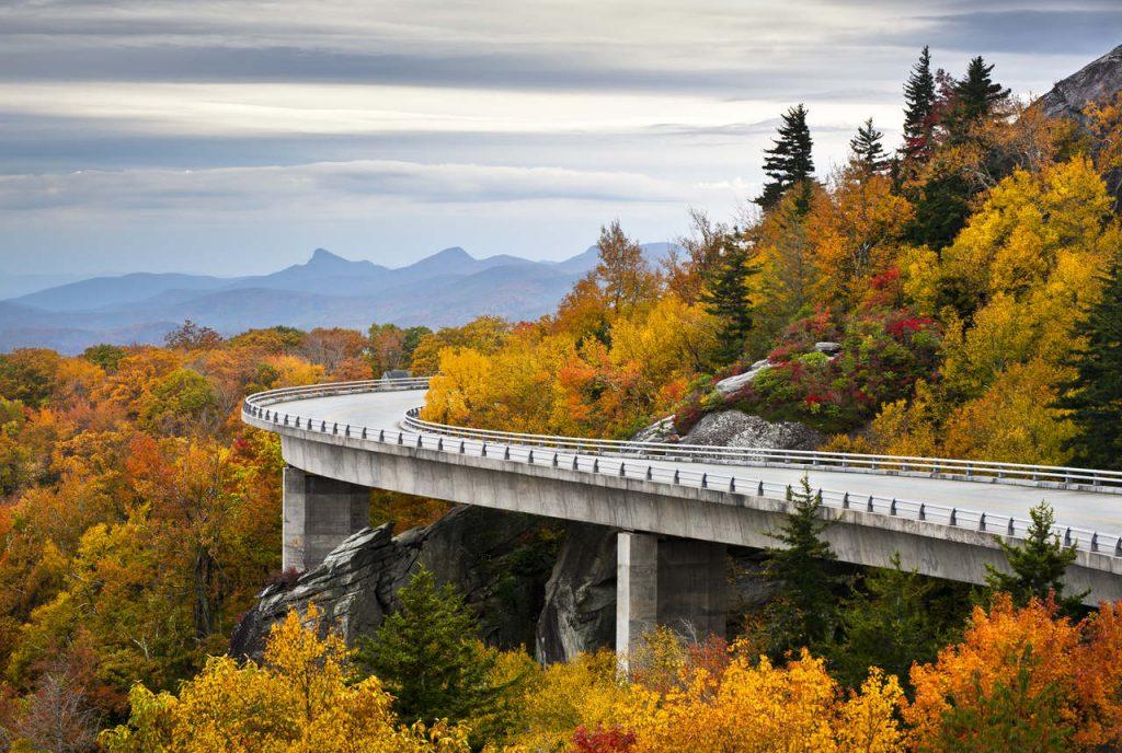 Blue-Ridge-Parkway-1024x688-1.jpg